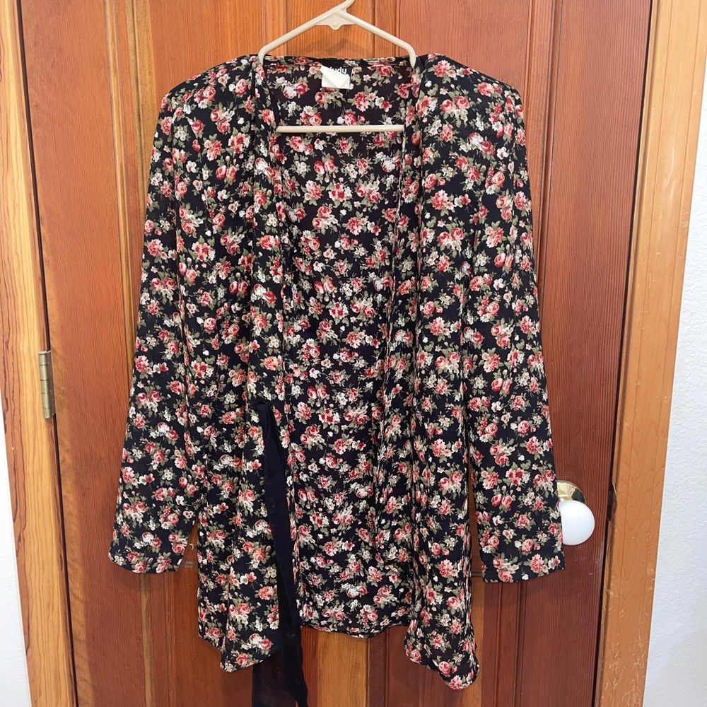 80s Floral Blouse